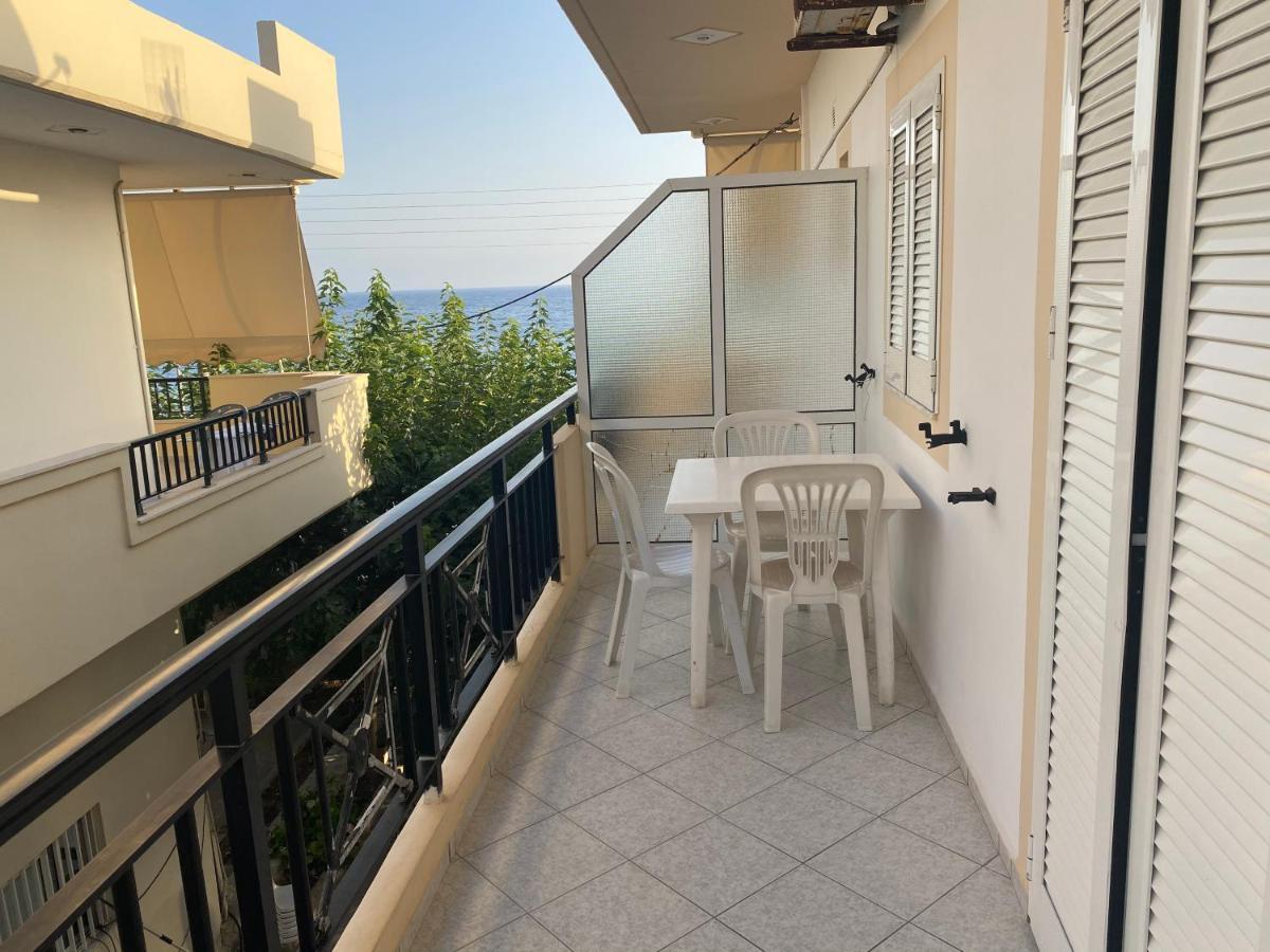 Sindonia Beach Apartment'S Psari Forada Ngoại thất bức ảnh