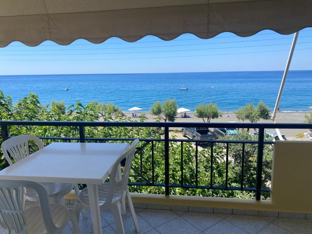 Sindonia Beach Apartment'S Psari Forada Ngoại thất bức ảnh